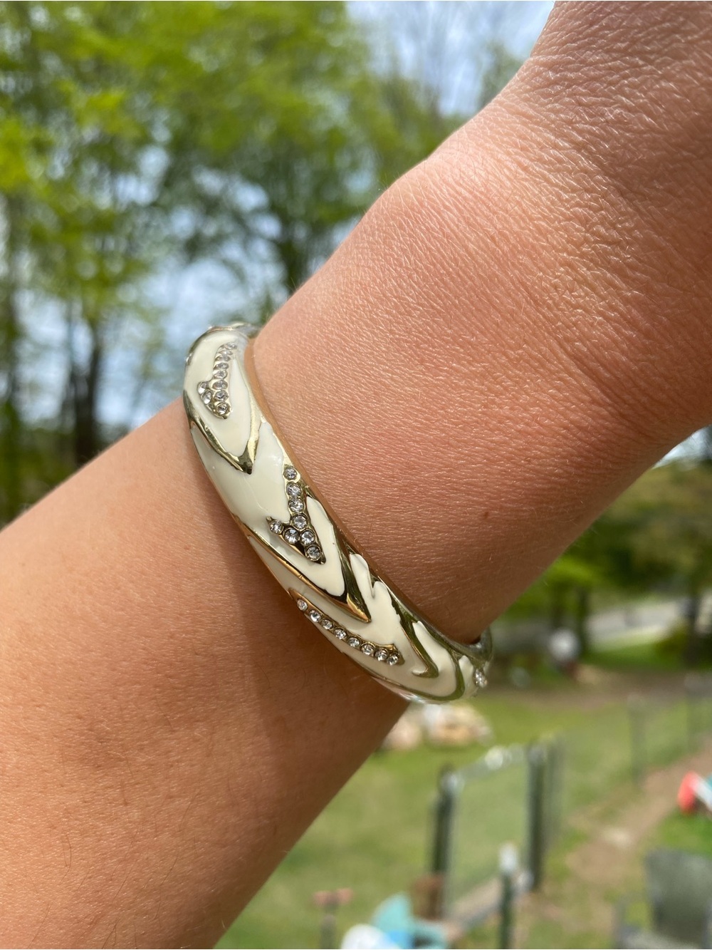 Tamica by Stella Gold and Cream Crystal Accent Hinged Bangle Bracelet Size 7